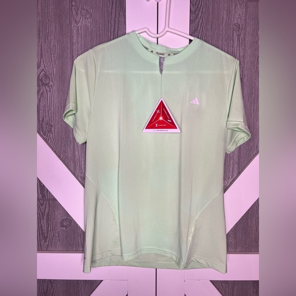 D23.06 NWT Adidas Green Polo Shirt with Triangle Logo - Picture 1 of 6